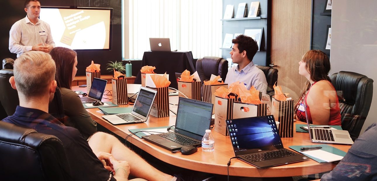 Building a Successful Agency: Tips from Industry Experts